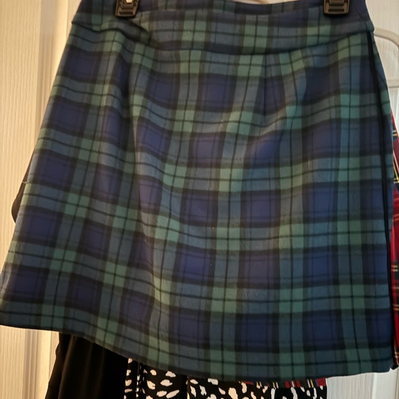 Vineyard Vines Skirt - Picture 2 of 6